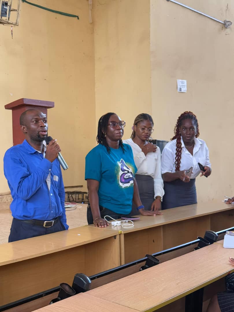 Team DSD addressing the club